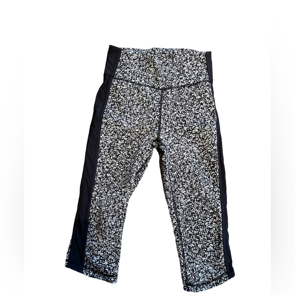 Lululemon cropped leggings